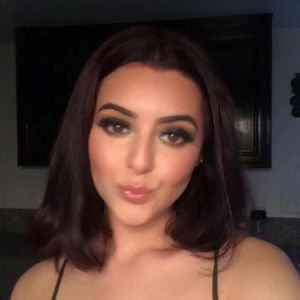 Meet your Posher, Aidee